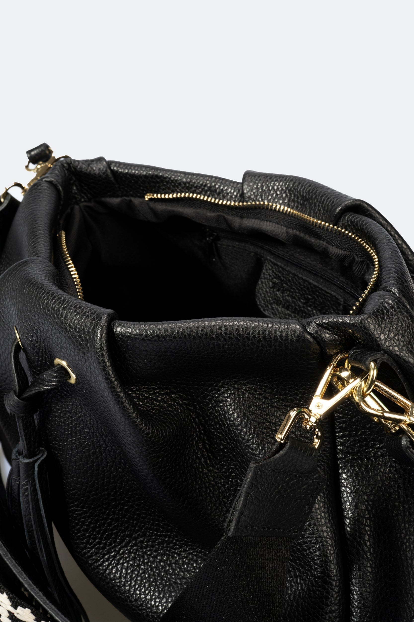 BD1040-BLACK