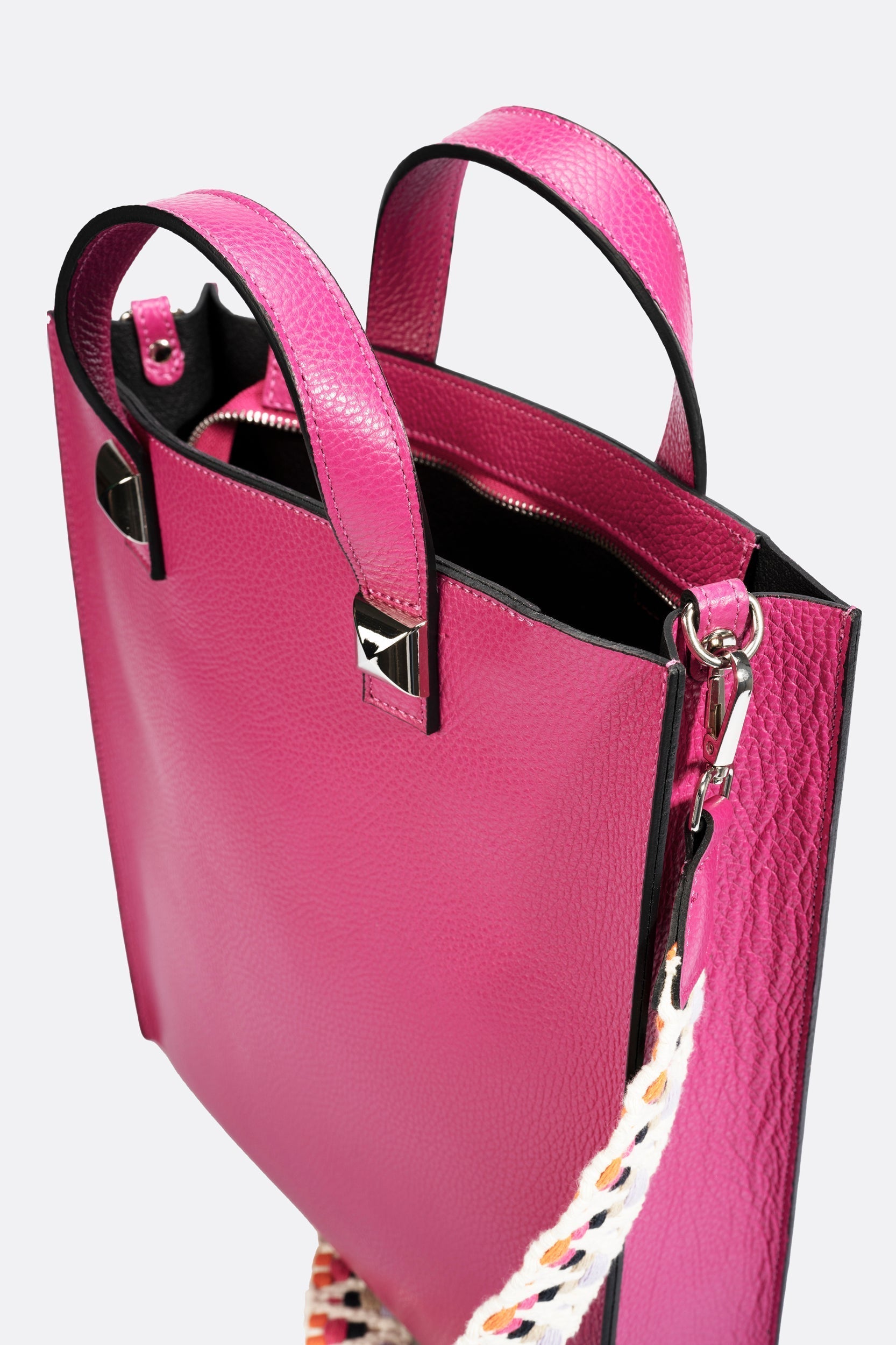 Eira Fuchsia