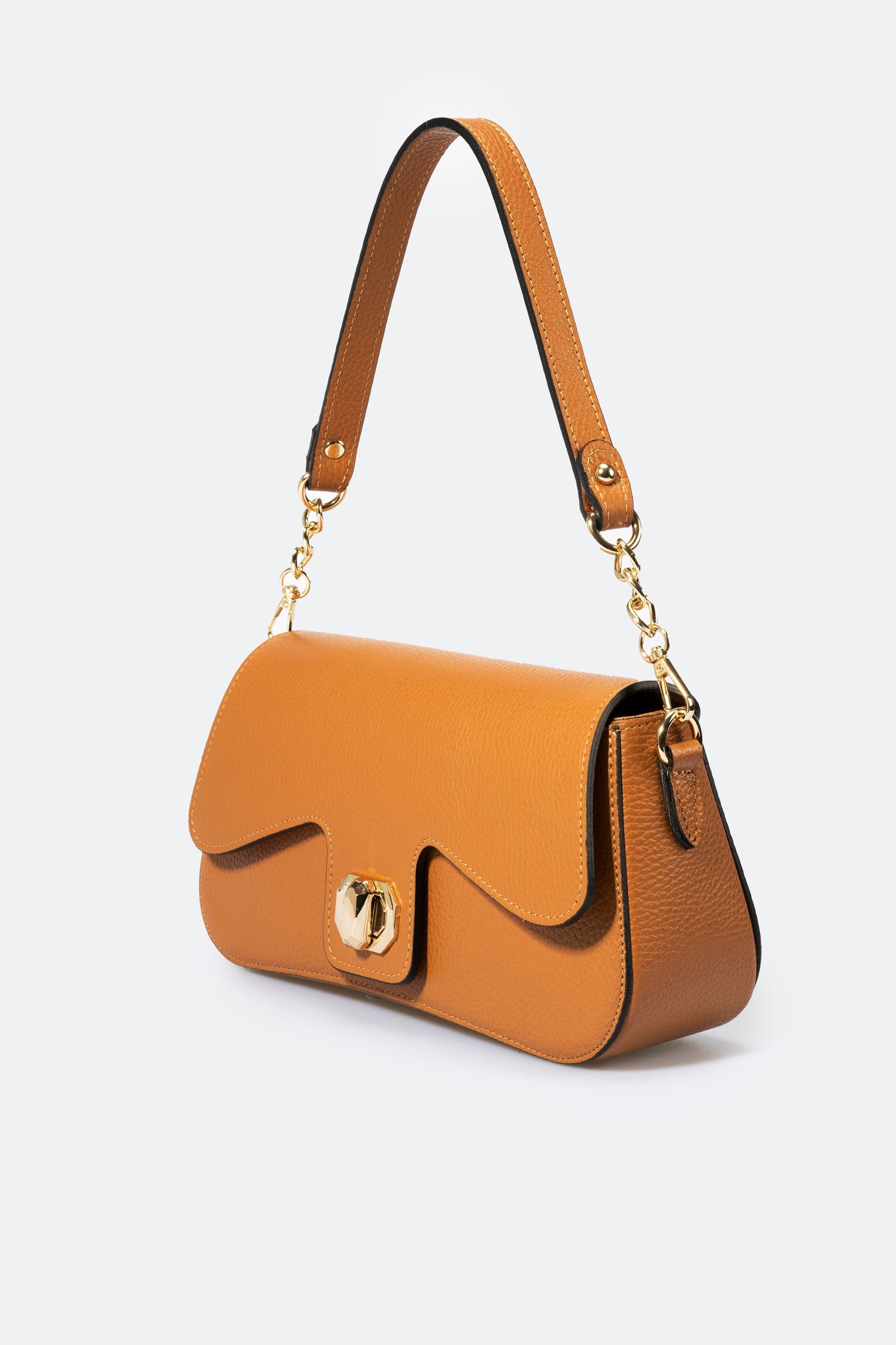 Kaela Cognac