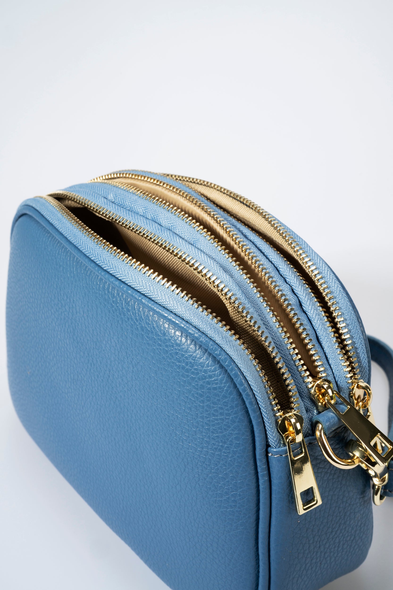 Sia Blue